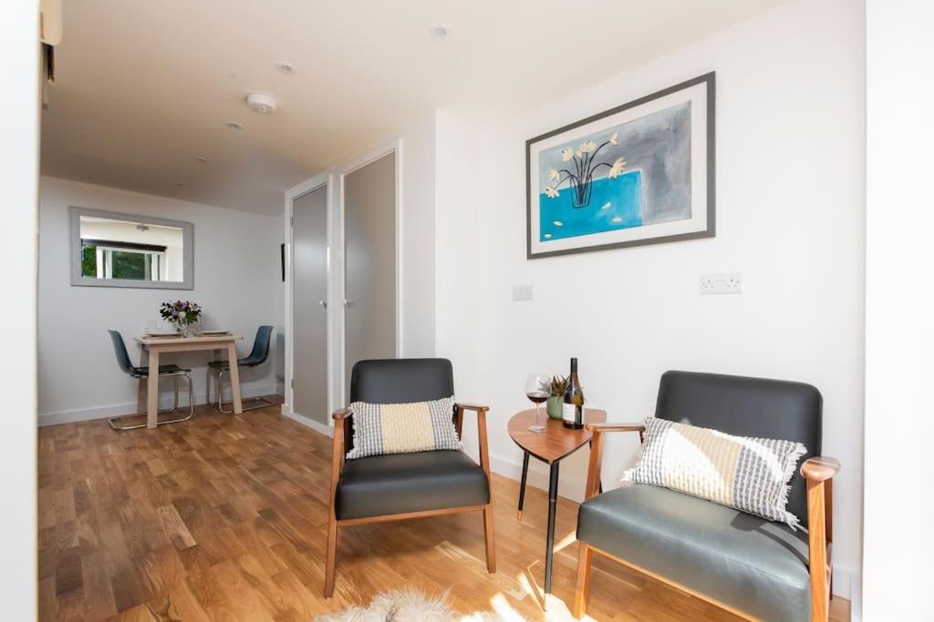 The Studio, Rosebud. 5 Minutes Walk To Beach. Uny Lelant ภายนอก รูปภาพ
